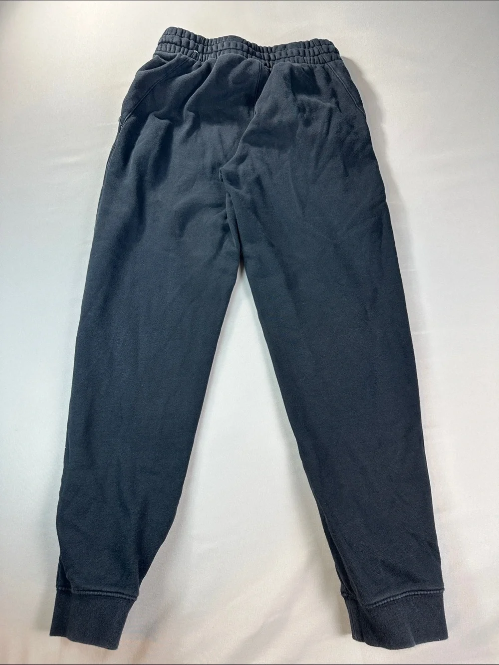 Nike kids Black Sweatpants with pockets Size Medium